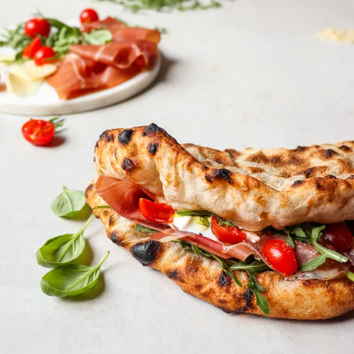 Panuozzo Mortadella & Pistazienpesto